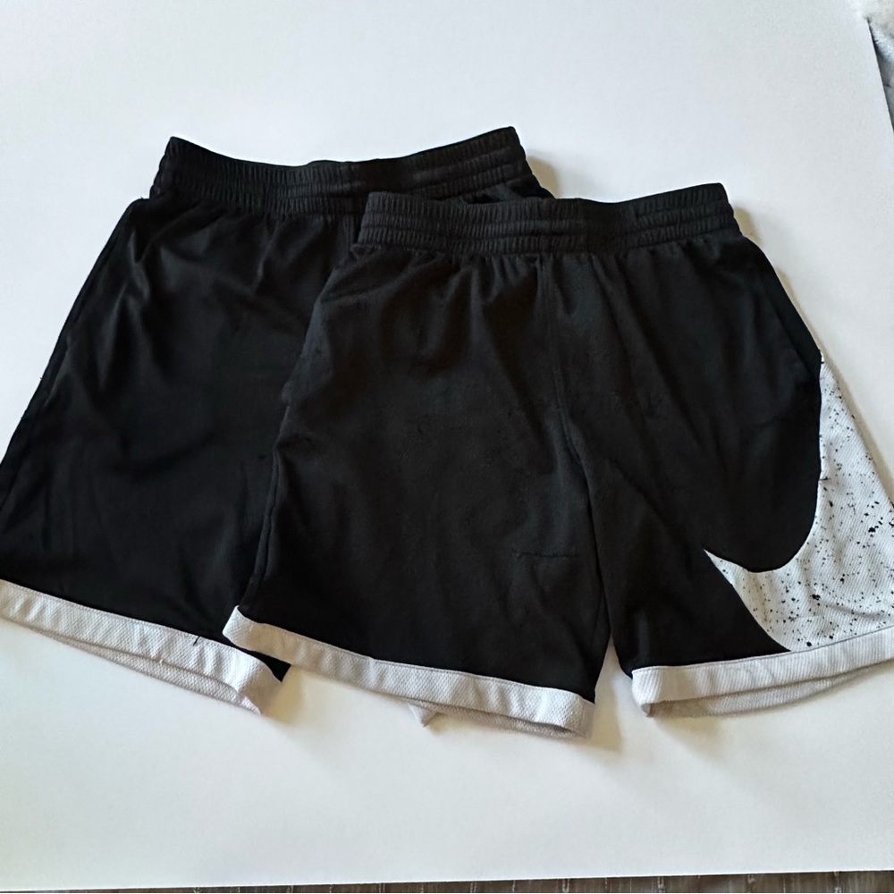 Nike Short Bundle - Picture 2 of 8